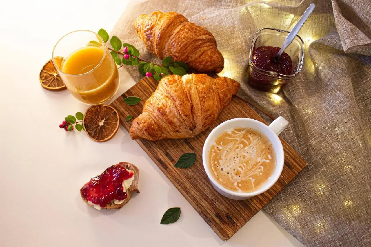Le Verdi-A Cote De Geneve-Calme-Confortable-Wifi-Parking Apartment Neydens