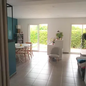 Maison Belizo, Familiale ,calme Et Reposante. Hébergement de vacances Vernet